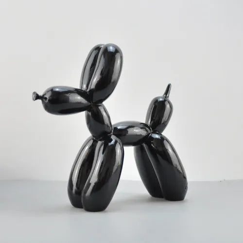 Black balloon dog